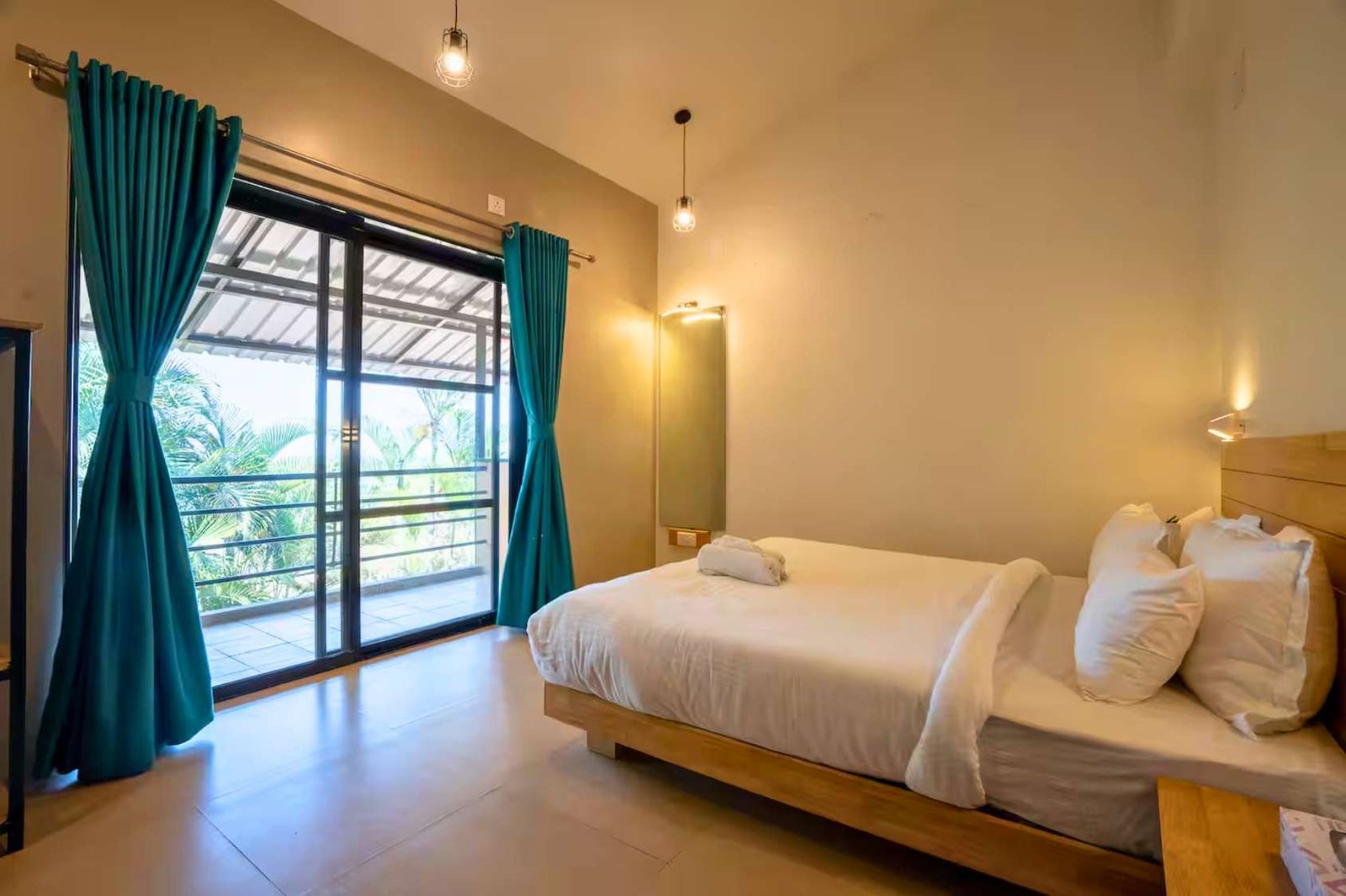 Sage & Stone, Panchgani