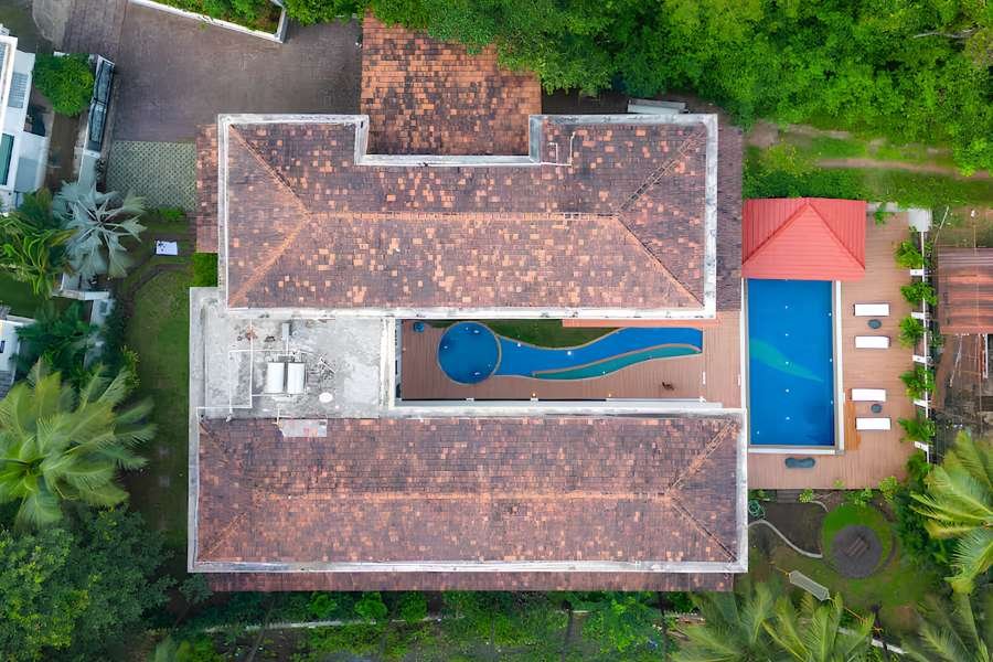 Luxury 12 bedroom private pool villa in Goa for large groups